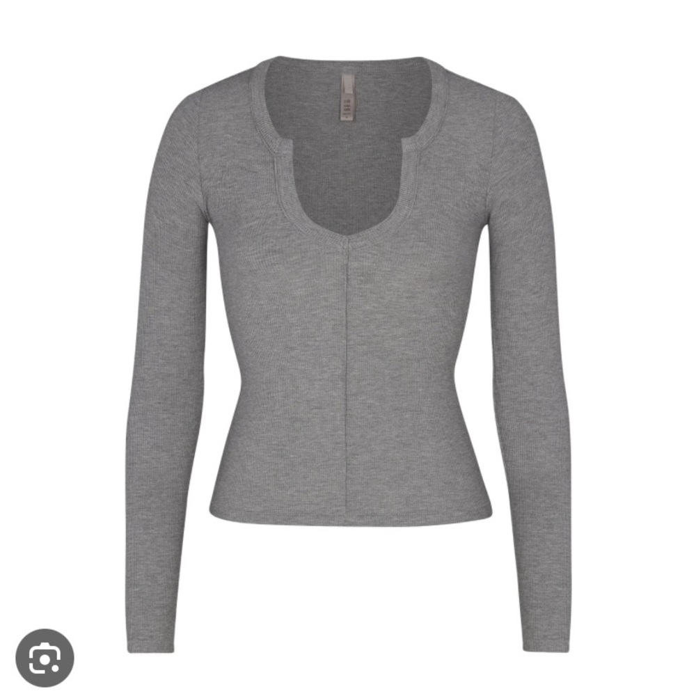 Skims soft lounge split neck Longsleeve